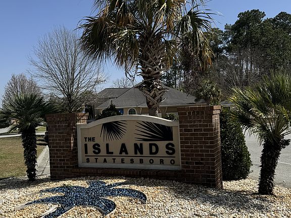 Islands Sign