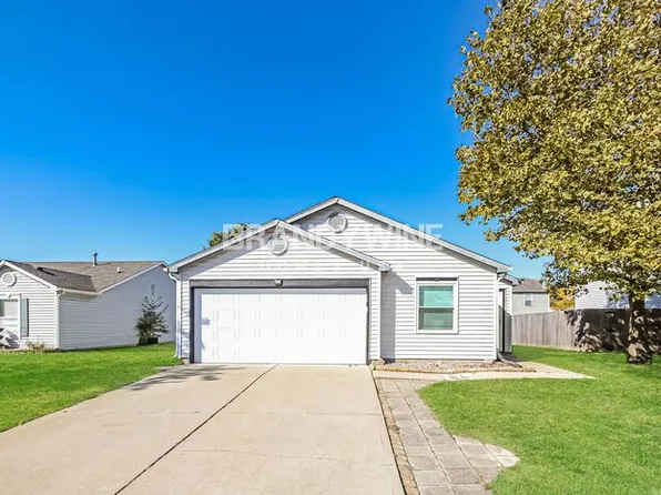 944 Streamside Dr, Greenfield, IN 46140