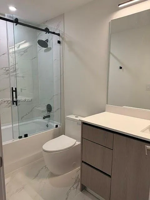 3 bed, 2.5 bath, 1633 sqft, $3,850 — Photo 4