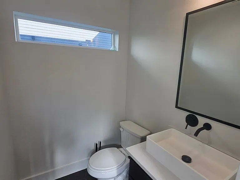 2139 Mail Ave #101 — Photo 11