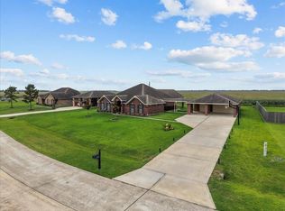 3911 Palm Crest Dr, Rosharon, TX 77583