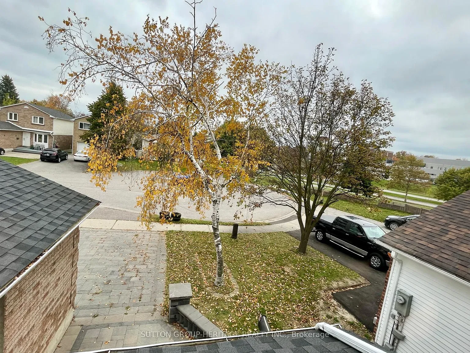 3 bed, $3,000 — Photo 2