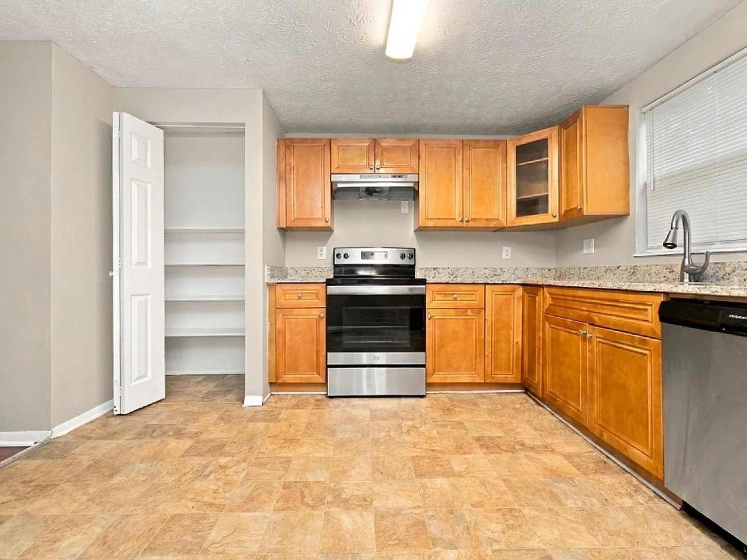5725 Cape Cod Ln — Photo 4