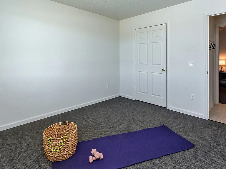501 Plaza Heights Rd #12 — Photo 10