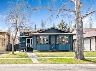 294 NE Shawnessy Dr SW, Calgary, AB T2Y 1M5
