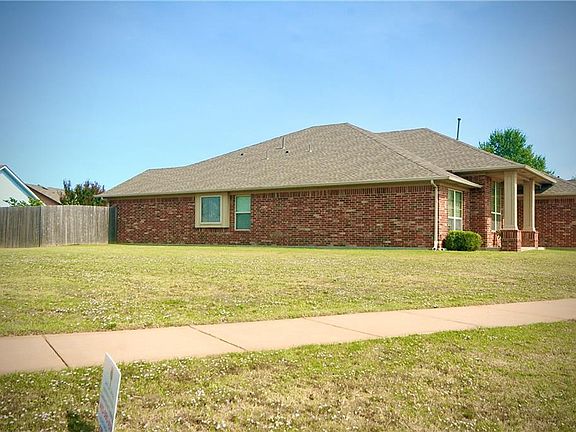 5th image of 3320 N Brighton Pl