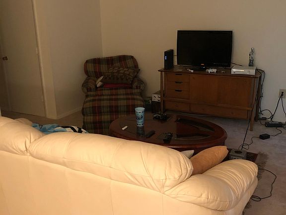 3rd image of 5810 Willow Oaks Dr APT F