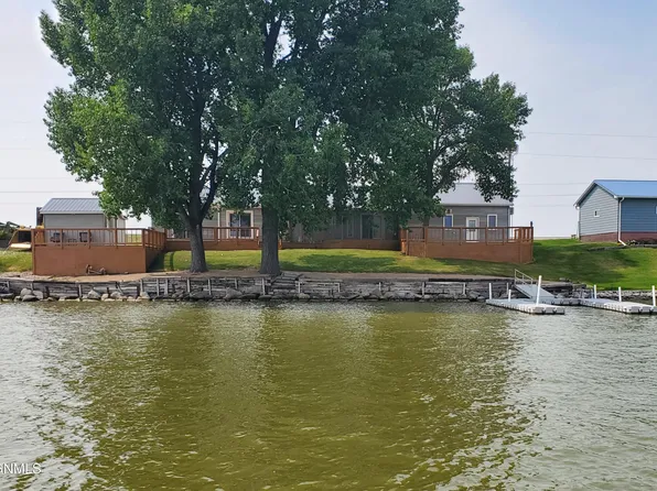 404 W Lakeview Ln, Dawson, ND 58428