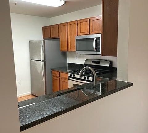 5th image of 15301 Diamond Cove Ter #8-O
