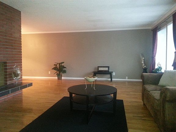 3rd image of 2608 50th Ct SE