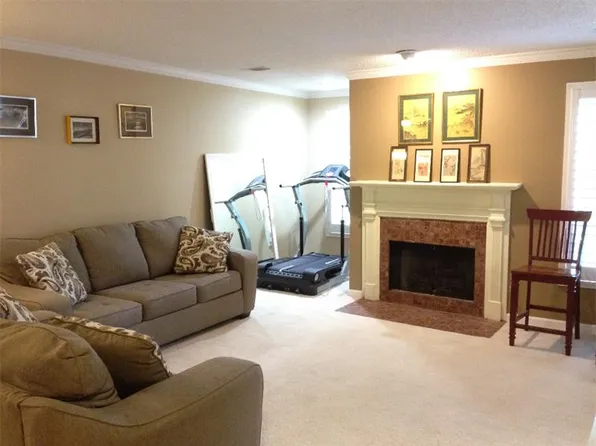 6 Brittany Way NE, Atlanta, GA 30324