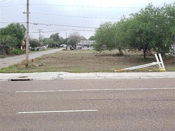 3rd image of 1018 S Us Highway 281