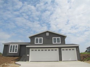 592 Oak Rdg, Monticello, WI 53570
