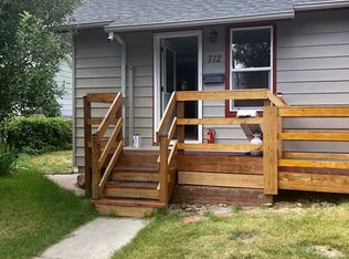 712 Van Lennen Ave, Cheyenne, WY 82007