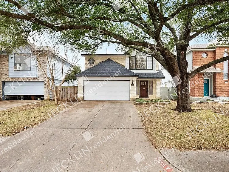 13805 Lothian Dr — Photo 2