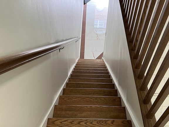 4th image of 12 Ivy Pl #2B