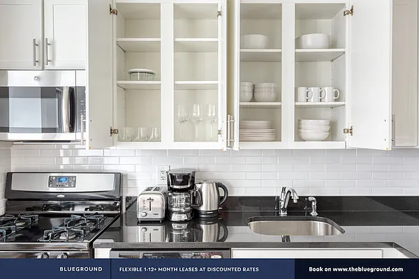 Rented by The Blueground | media 49