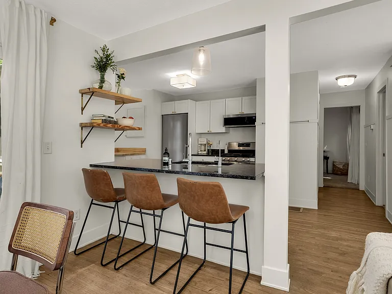 1385 Arbor St — Photo 11