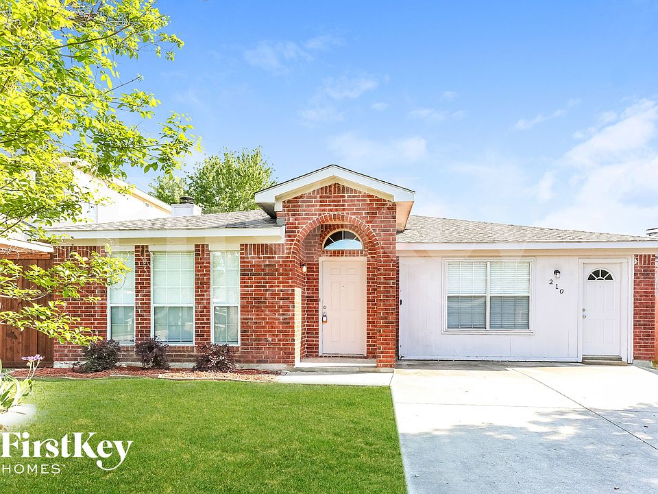 1st image of 210 Arabian Ln
