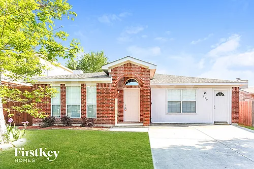210 Arabian Ln Photo 1