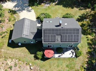 37 Pemberton Ln, Blue Hill, ME 04614