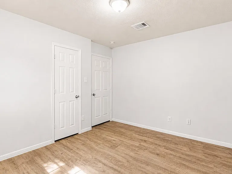 13515 Gospel Way — Photo 20
