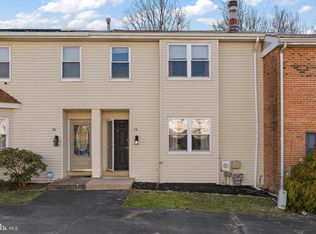 14 Lower Valley Ln, Newark, DE 19711