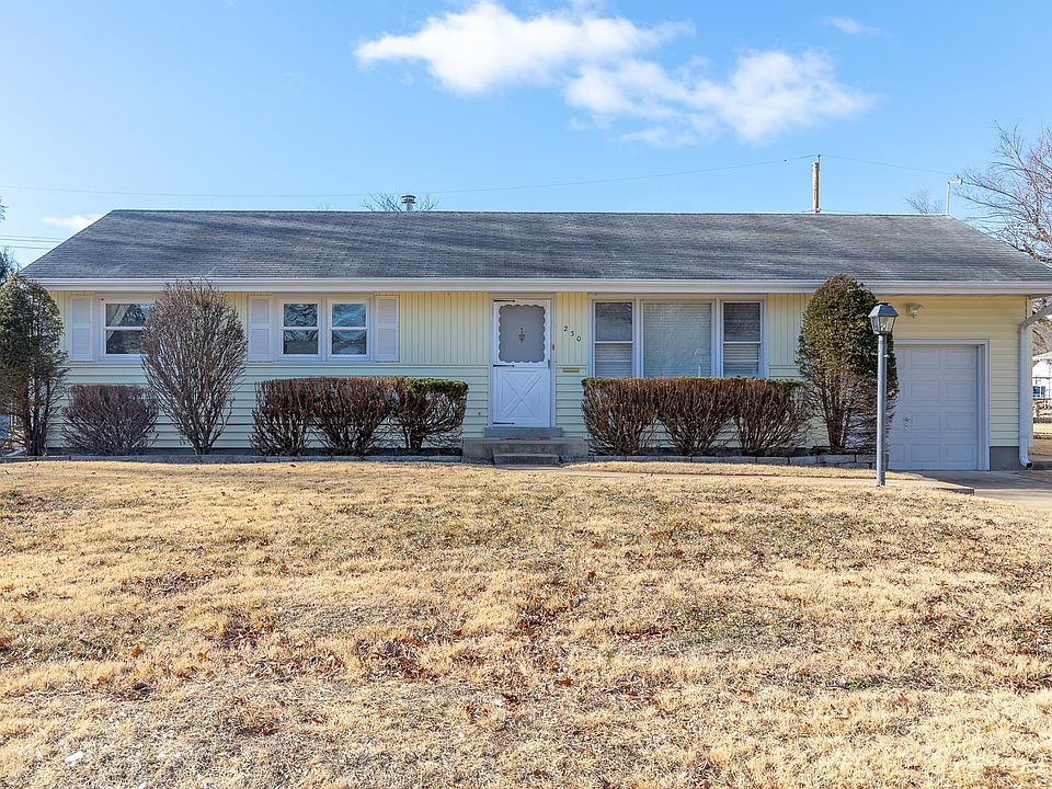 1st image of 230 Monterey Dr
