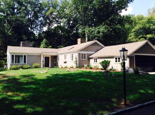 49 Campbell Dr #1, Stamford, CT 06903