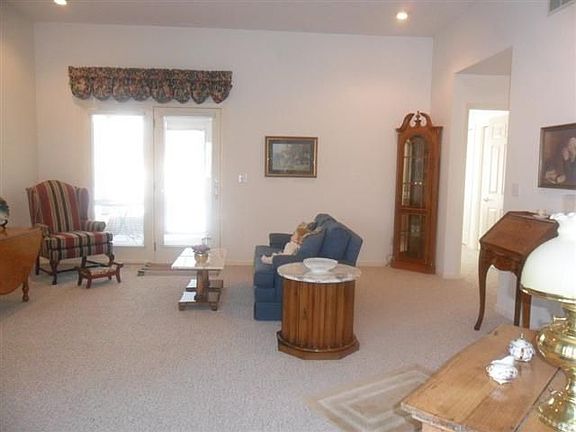 2nd image of 1860 Cobblestone Blvd