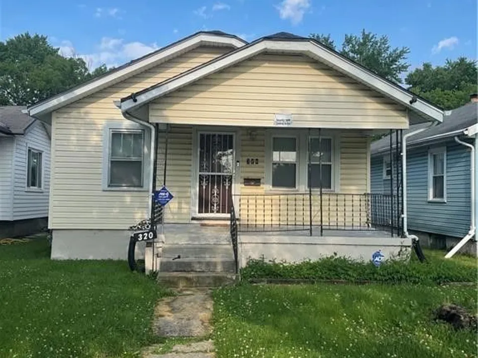 320 Huron Ave