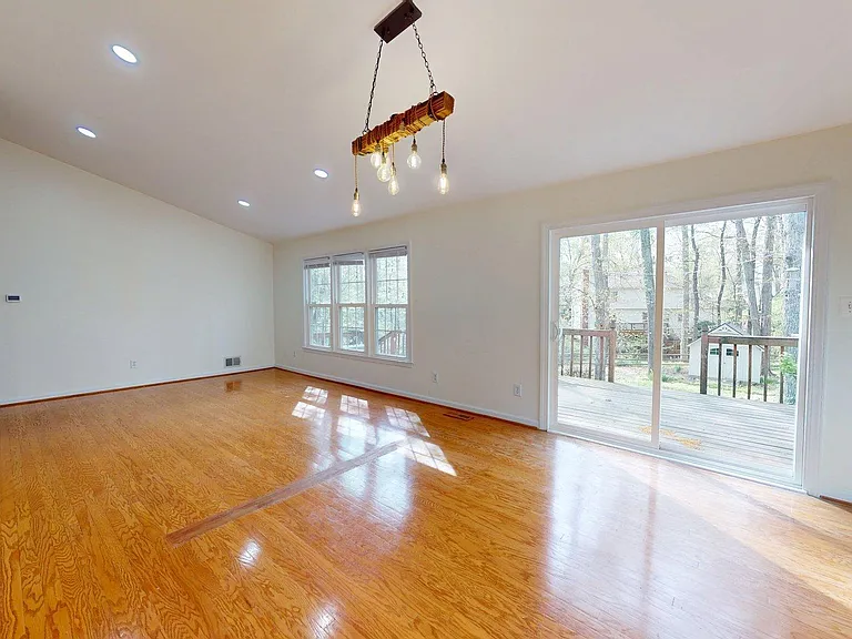12043 Stoneford Dr — Photo 5