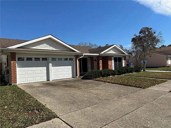 4th image of 2341 Woodmere Blvd
