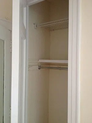 Rented by Metroline Realty | media 44