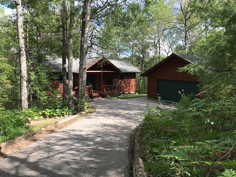 1st image of 4984 Lake Dr
