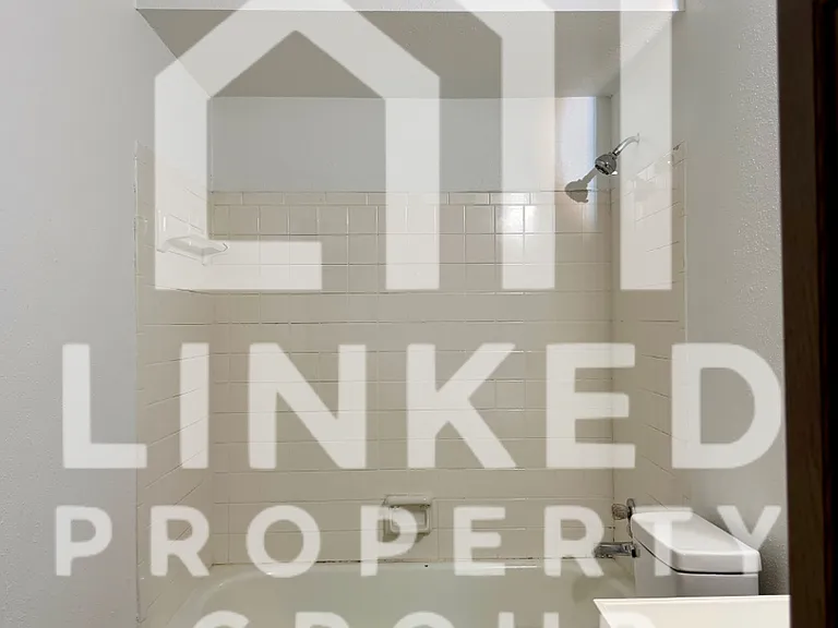 6806 S Toledo Ave #305 — Photo 6