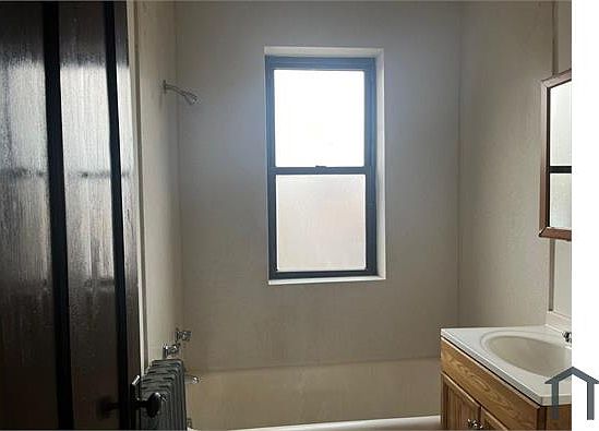 2nd image of 7150 S Claremont Ave APT 1