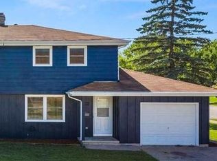 2417 N Bay St, Appleton, WI 54911