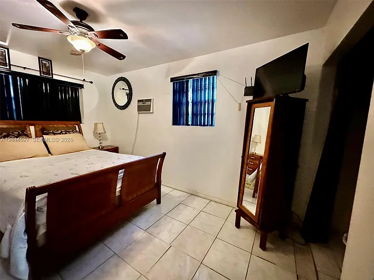 4733 NW 192nd St #EFFICIENCY — Photo 9