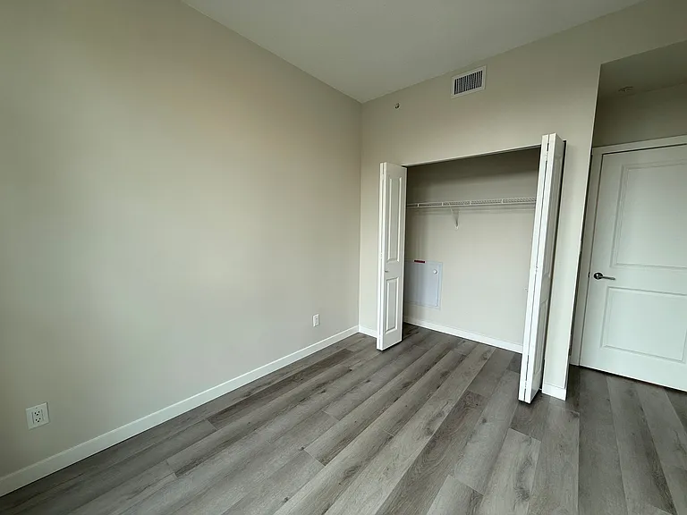 1182 Westwood St — Photo 98