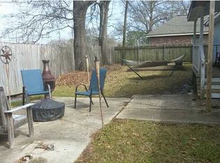 241 Badeaux Rd, Lafayette, LA 70507