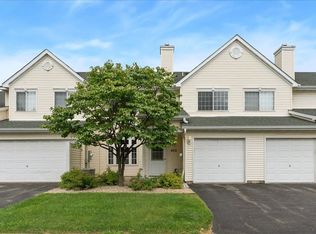 472 Aqua Cir, Lino Lakes, MN 55014