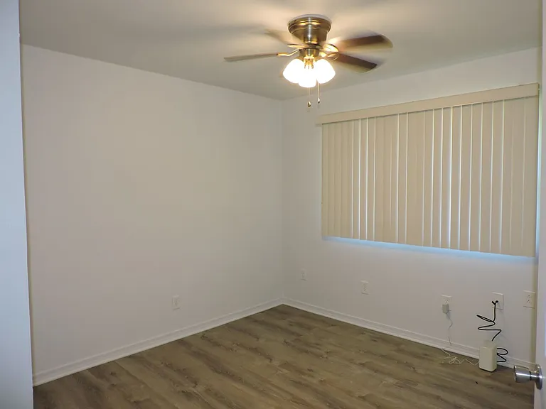 1070 Sagebrush Trl — Photo 13