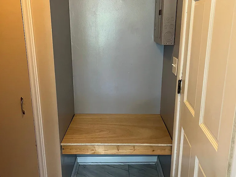343 W 2nd Ave — Photo 16