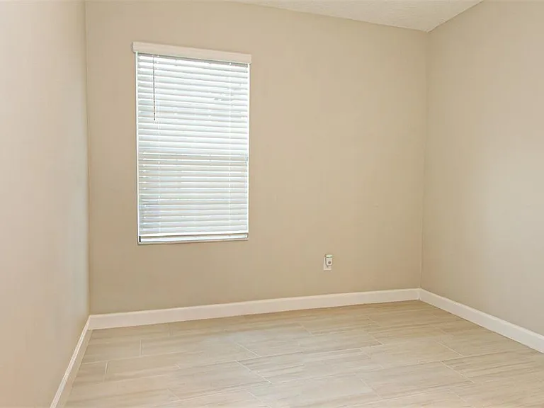 16657 Shell Bay Dr — Photo 42