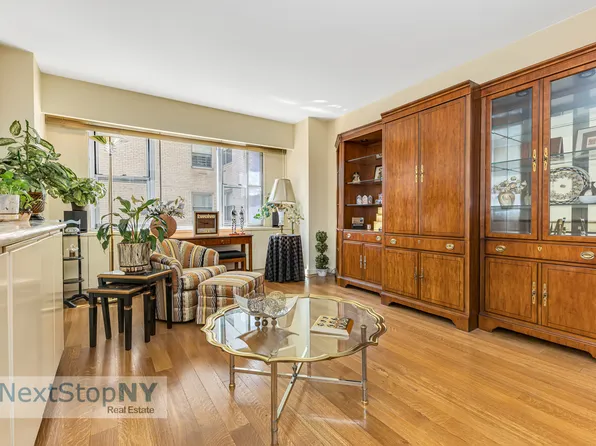 400 East 56th Street 25S image 3 of 16