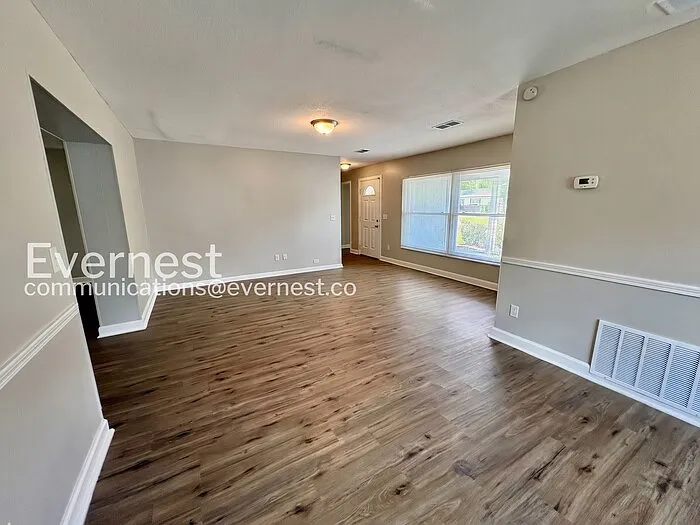 4708 Harwich St — Photo 7