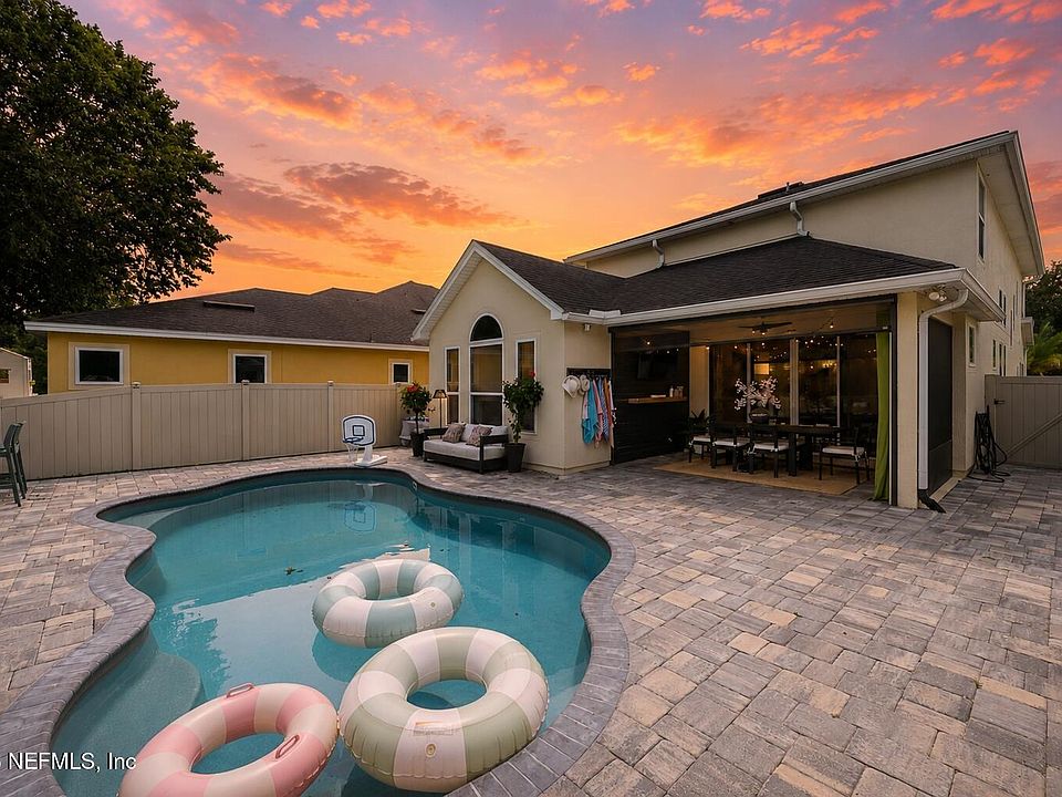 1st image of 405 CITRUS RIDGE Drive