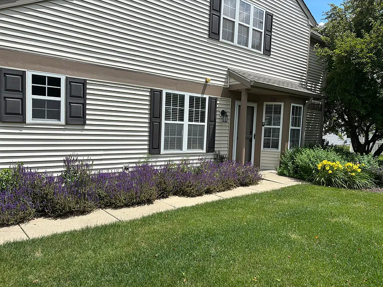 2607 Sheehan Ct #101 — Photo 5