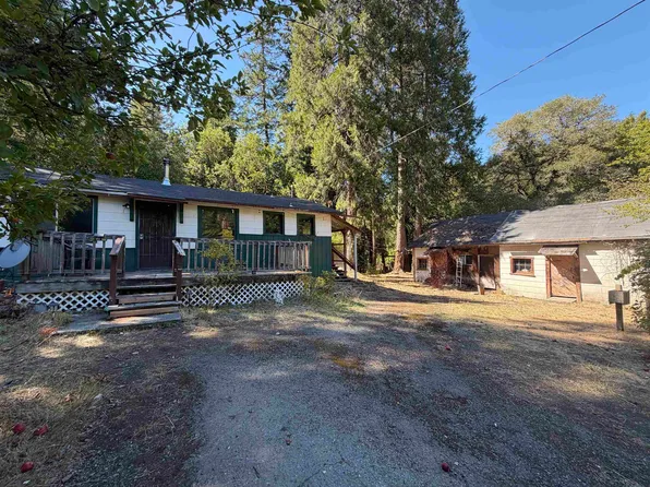 120 Lado Del Rio Dr, Gasquet, CA 95543
